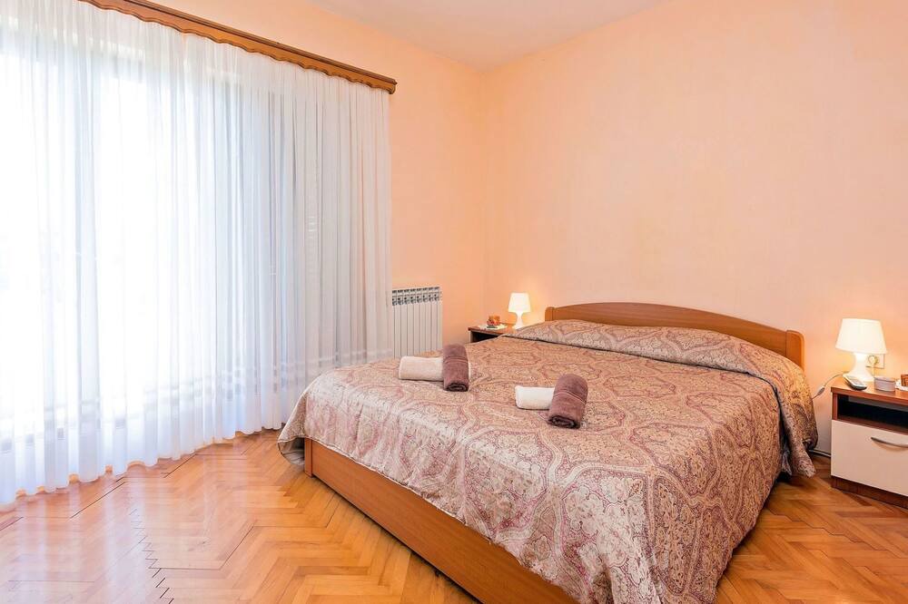Photo of Bedroom in Skropeti