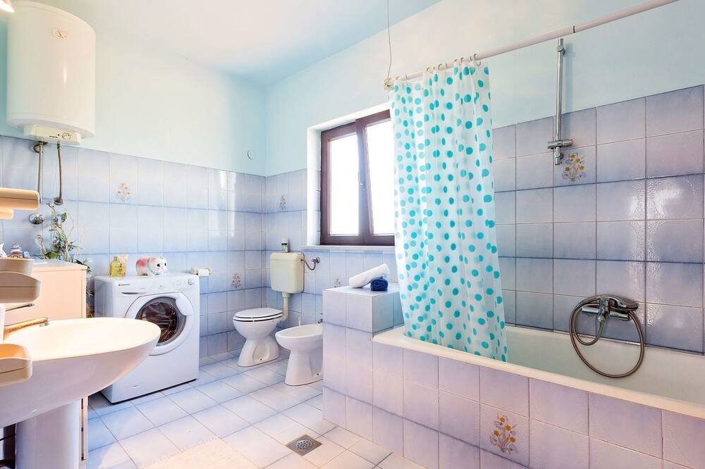 Photo of Bathroom in Skropeti