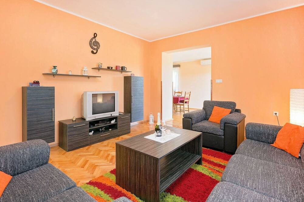 Photo of Bedroom in Skropeti