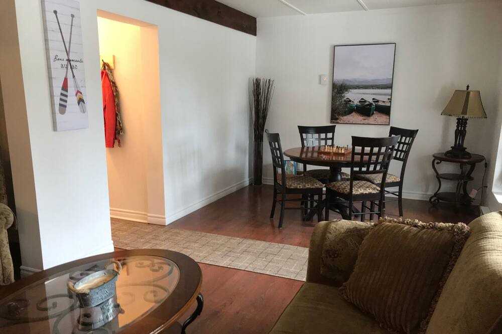 Photo of Livingroom in Saint-Sauveur