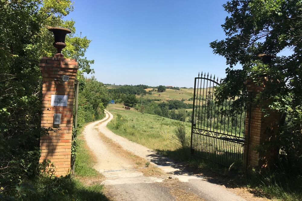 Photo of Outdoor in Lapenne