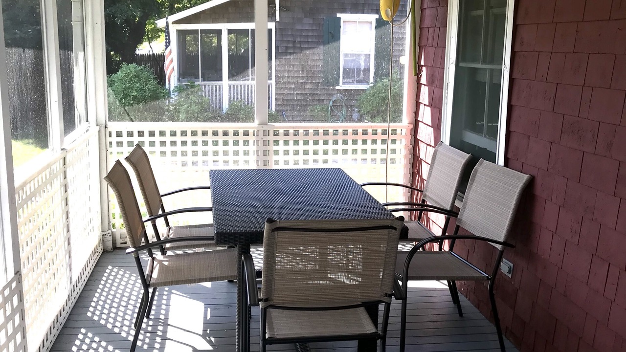 Photo of Patio Balcony in Waveland