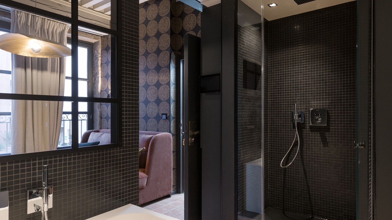 Photo of Others in Old Lyon