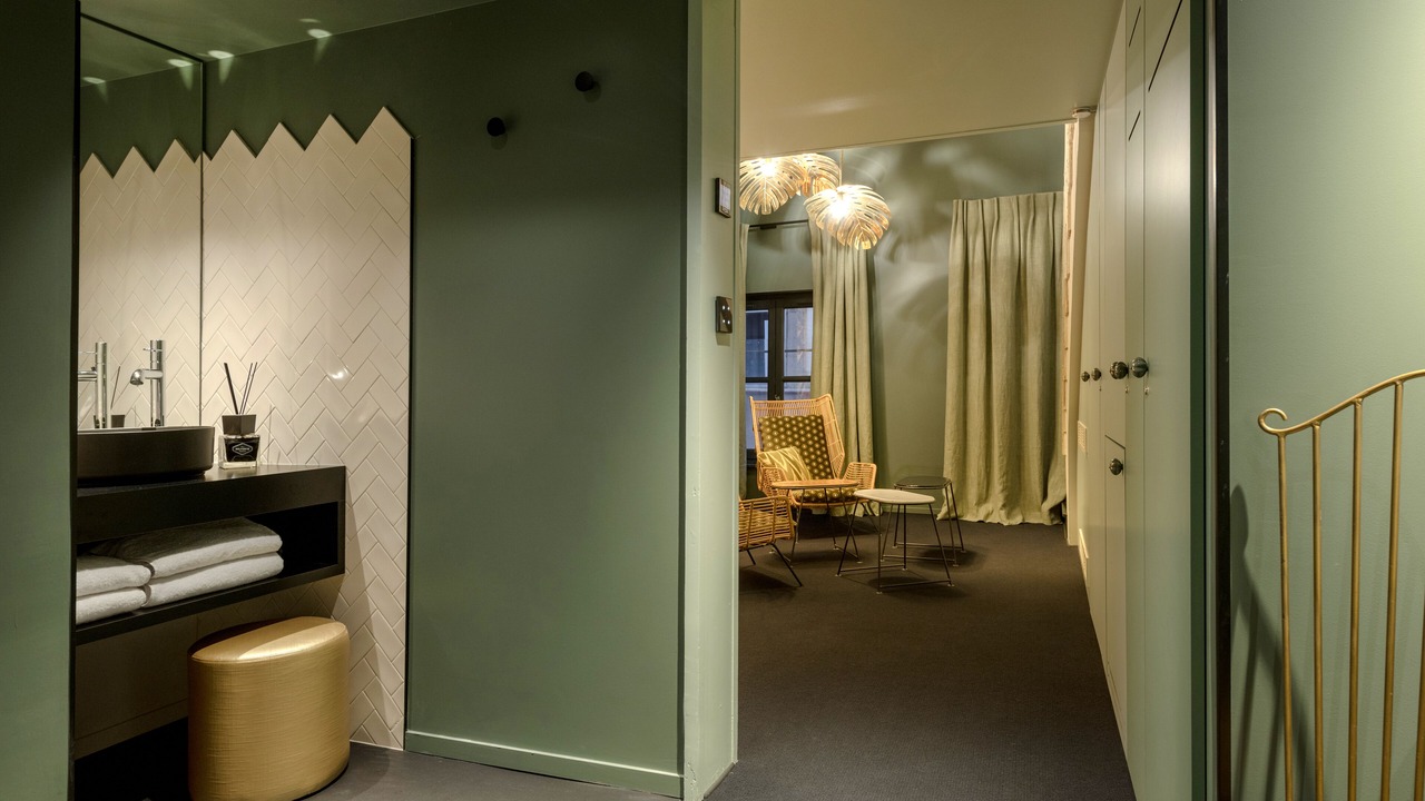 Photo of Others in Old Lyon