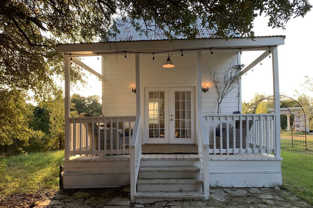 Photo of Outdoor in Warrenton