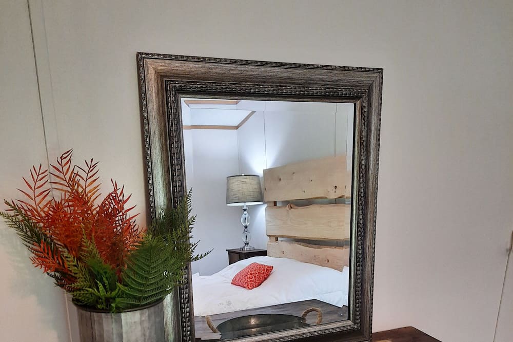 Photo of Bedroom in Genesee