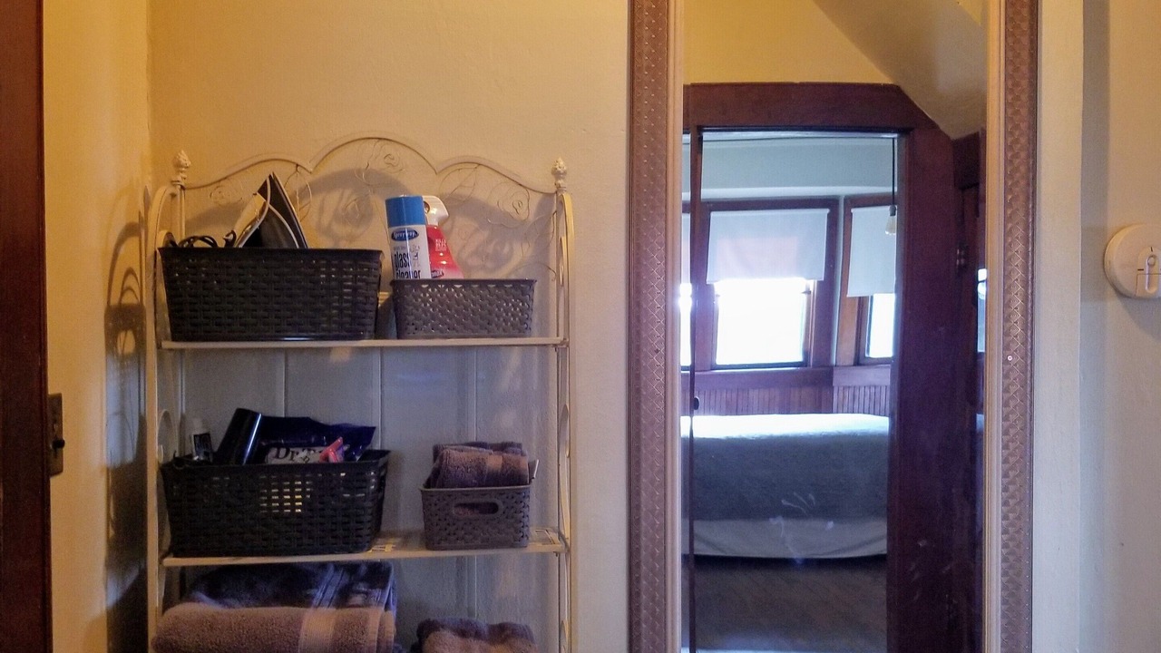 Photo of Others in Victor