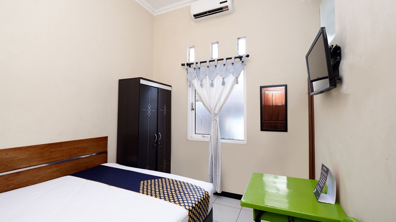 Photo of Bedroom in Laweyan