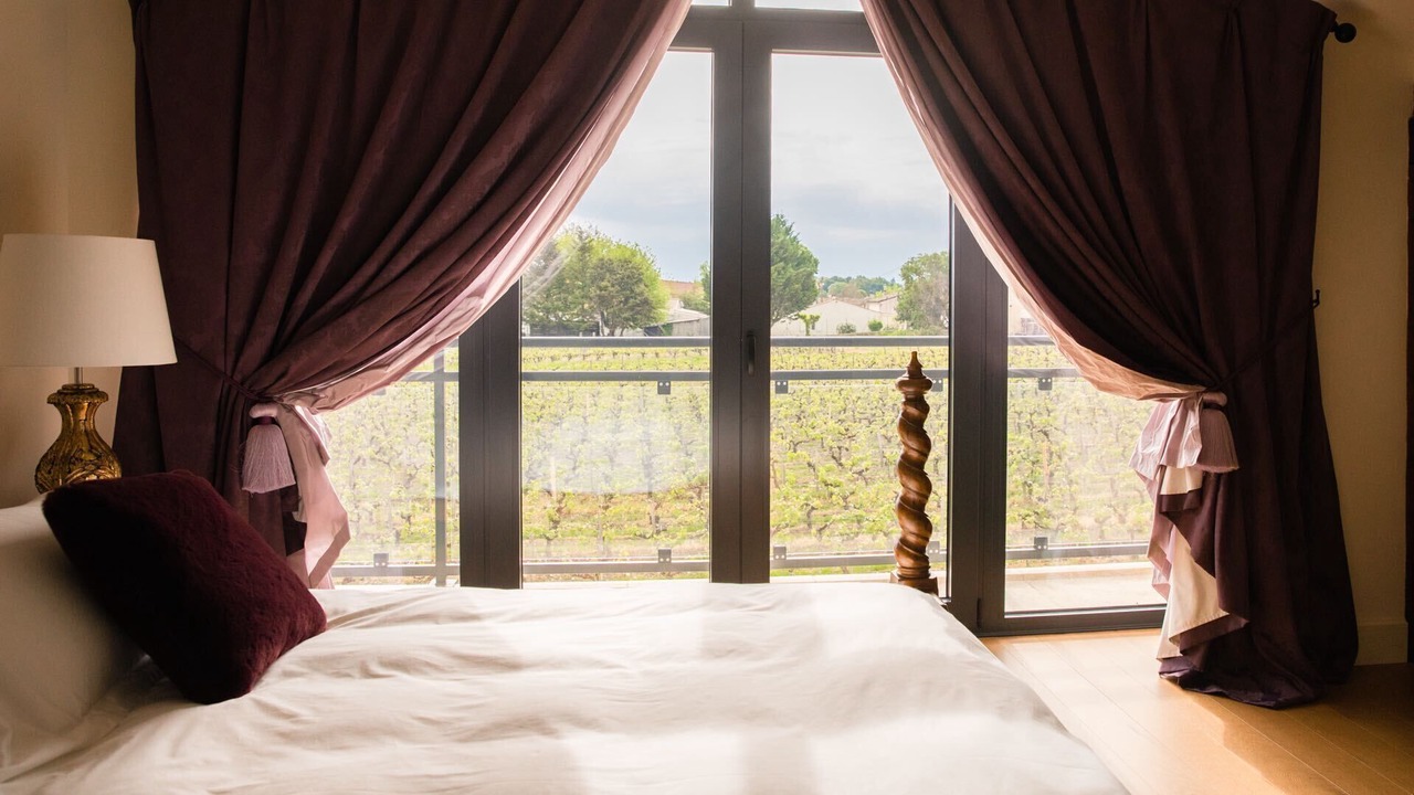 Photo of Patio Balcony in Saint-Estephe