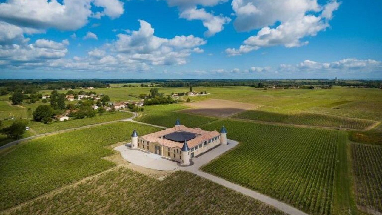 Photo of Outdoor in Saint-Estephe