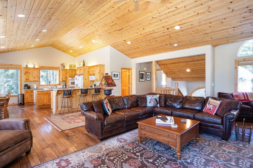 Photo of Livingroom in Tahoe City