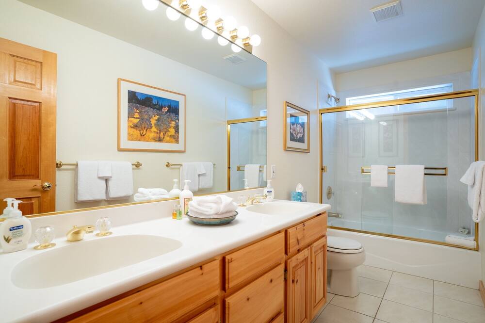 Photo of Bathroom in Tahoe City