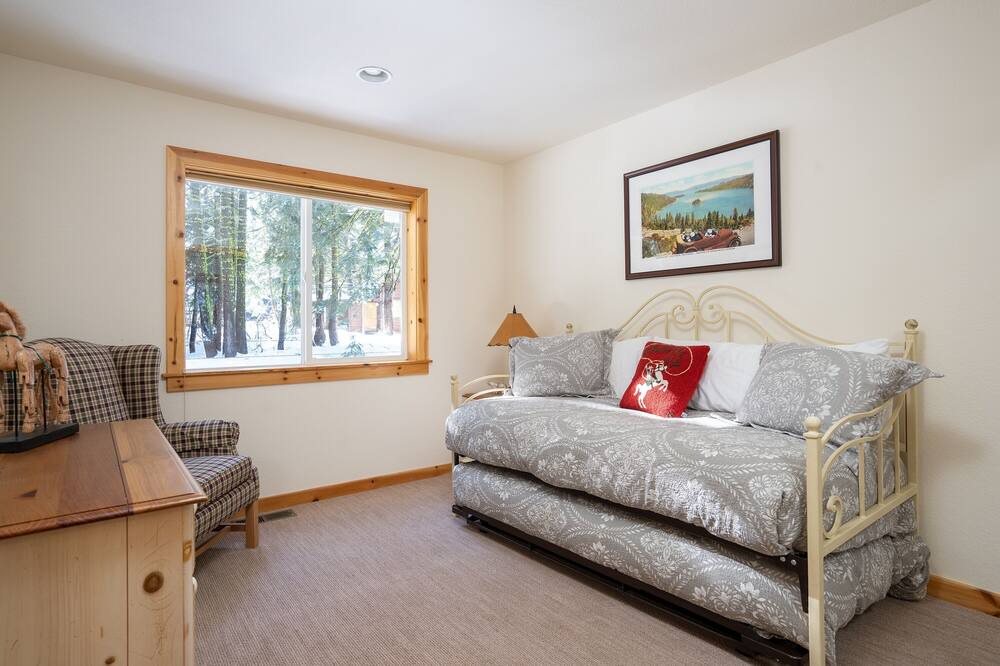 Photo of Livingroom in Tahoe City