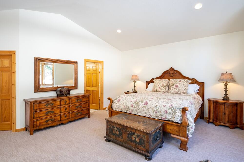 Photo of Bedroom in Tahoe City