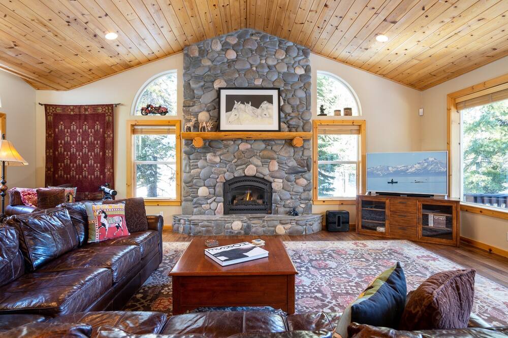 Photo of Livingroom in Tahoe City