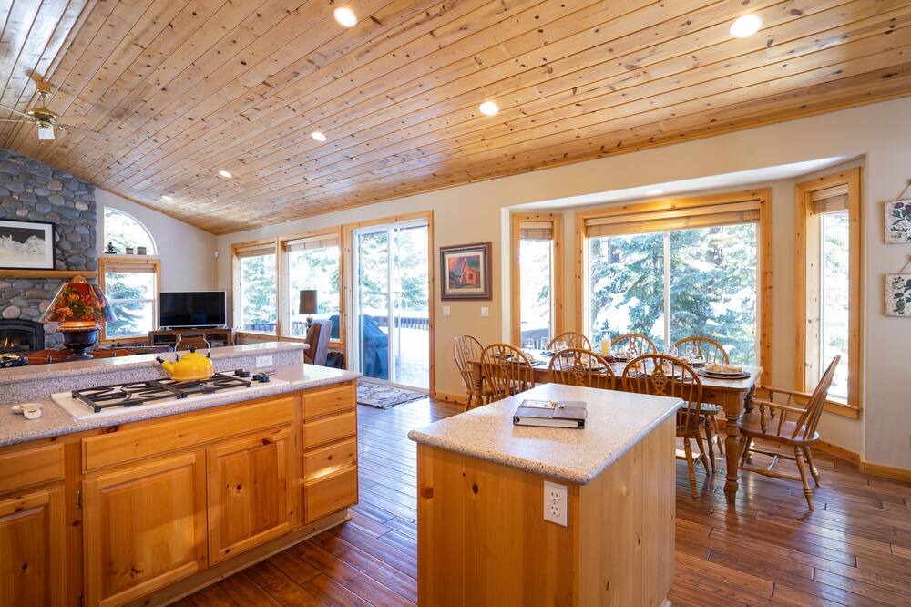 Photo of Kitchen in Tahoe City