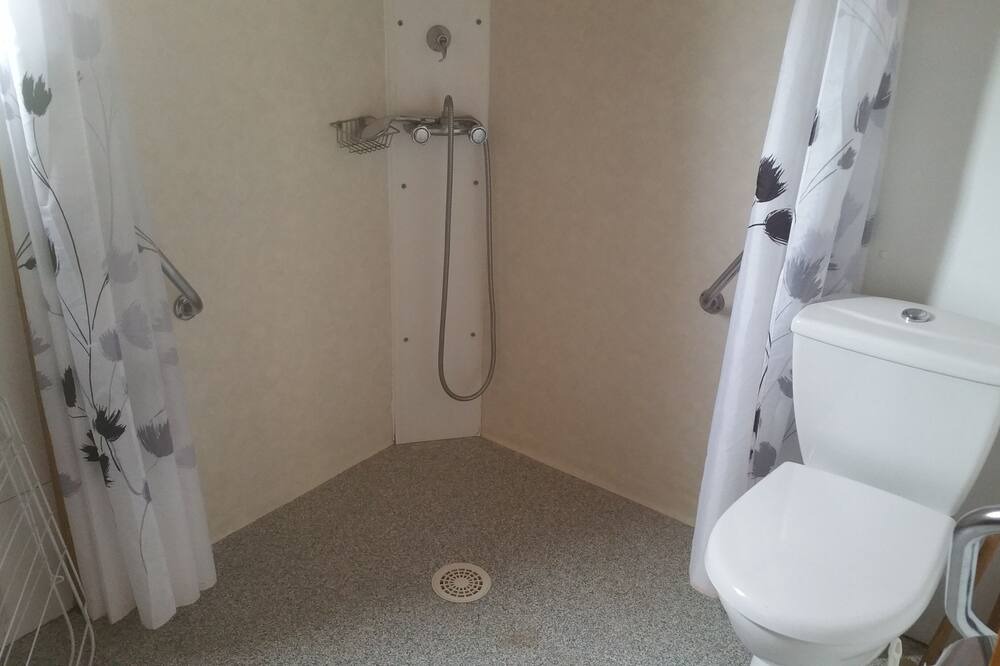 Photo of Bathroom in Autry-le-Chatel