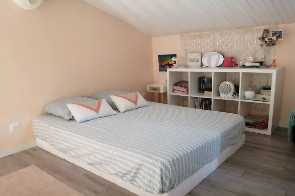 Photo of Bedroom in Prades-le-Lez