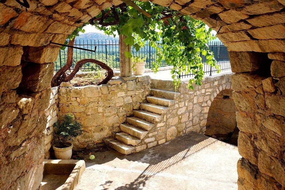 Photo of Outdoor in Kobas