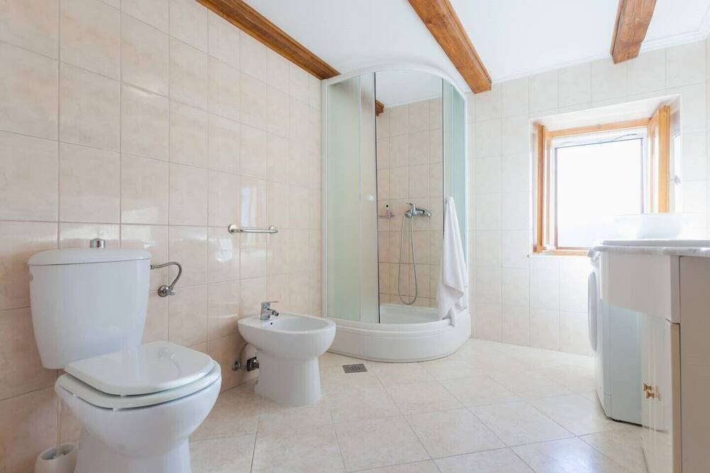 Photo of Bathroom in Kobas