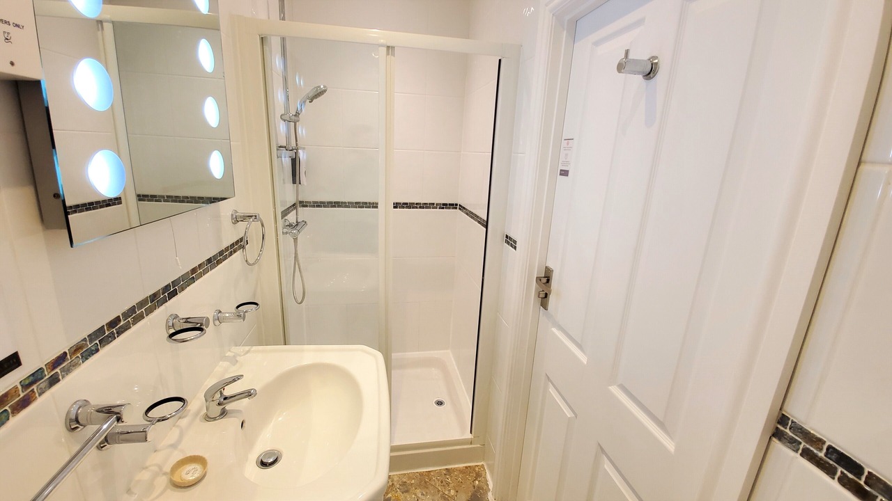 Photo of Bathroom in London Borough of Hounslow