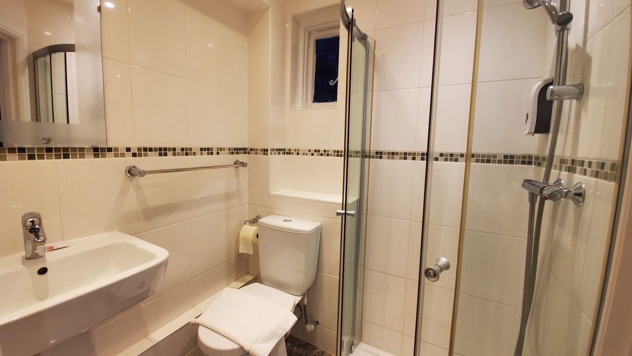Photo of Bathroom in London Borough of Hounslow