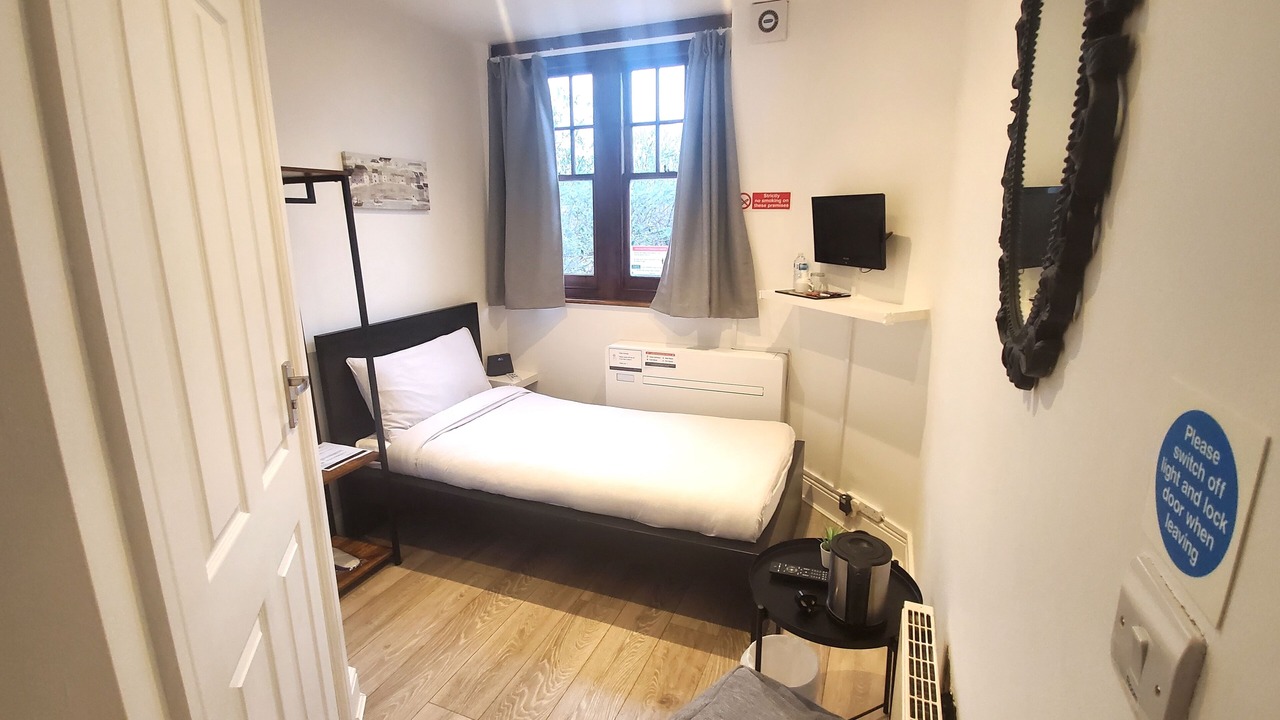 Photo of Bedroom in London Borough of Hounslow