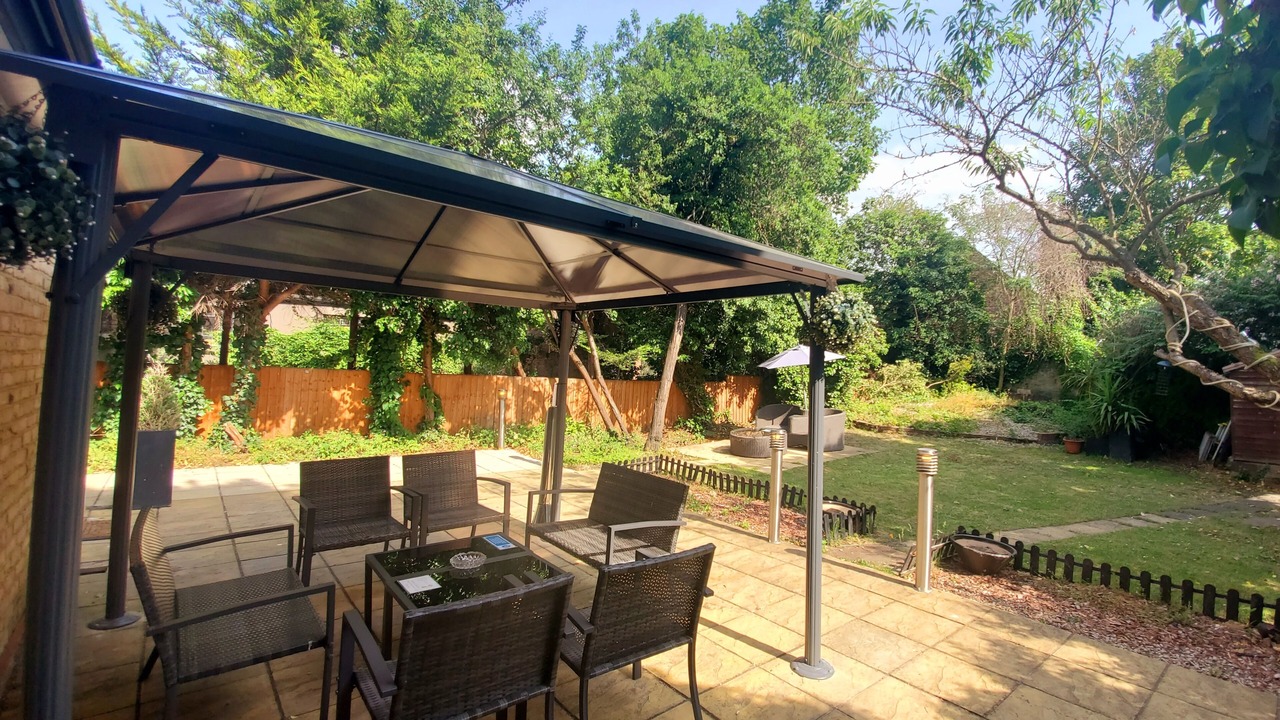 Photo of Outdoor in London Borough of Hounslow