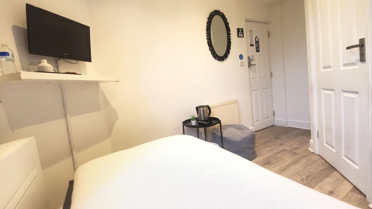 Photo of Bedroom in London Borough of Hounslow