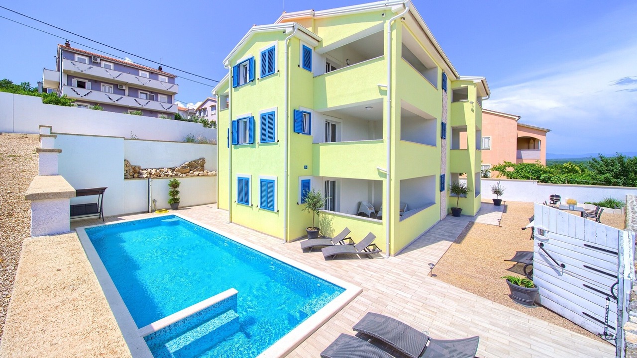 Photo of Outdoor in Salatic