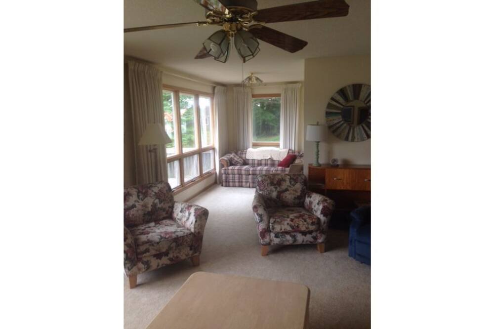 Photo of Bedroom in Twin Lake