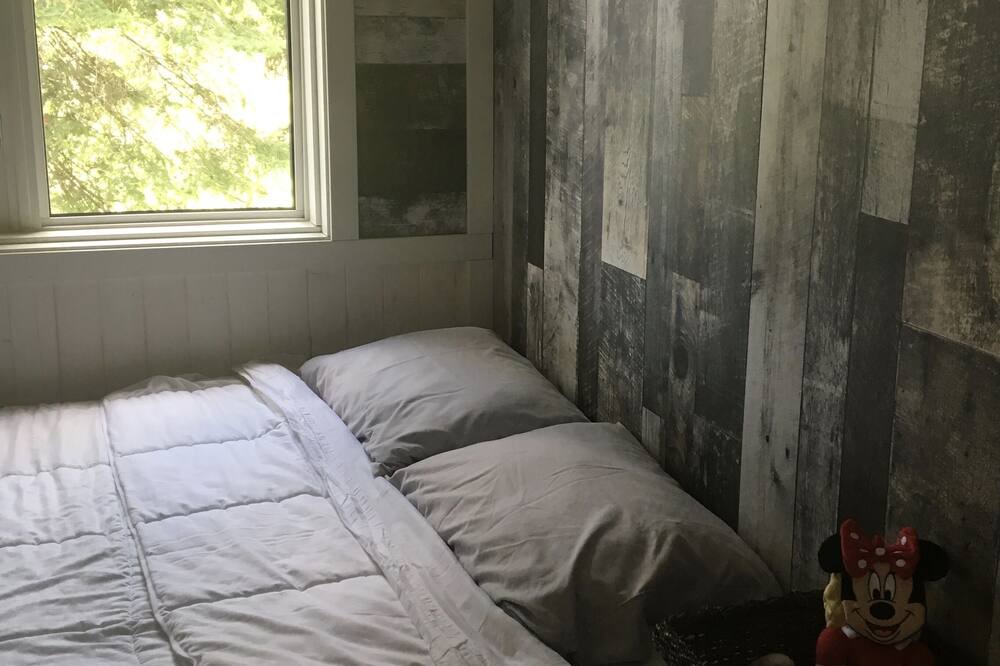 Photo of Bedroom in Sioux Narrows Nestor Falls