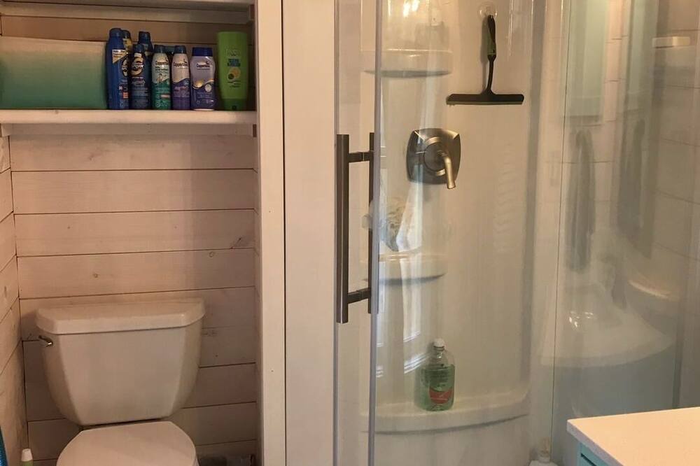 Photo of Bathroom in Sioux Narrows Nestor Falls