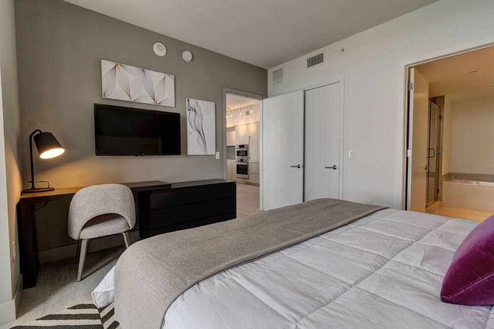 Photo of Bedroom in Hallandale Beach