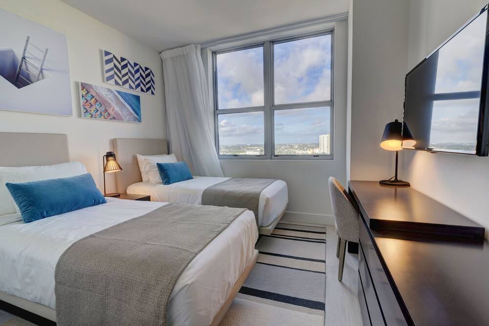 Photo of Bedroom in Hallandale Beach