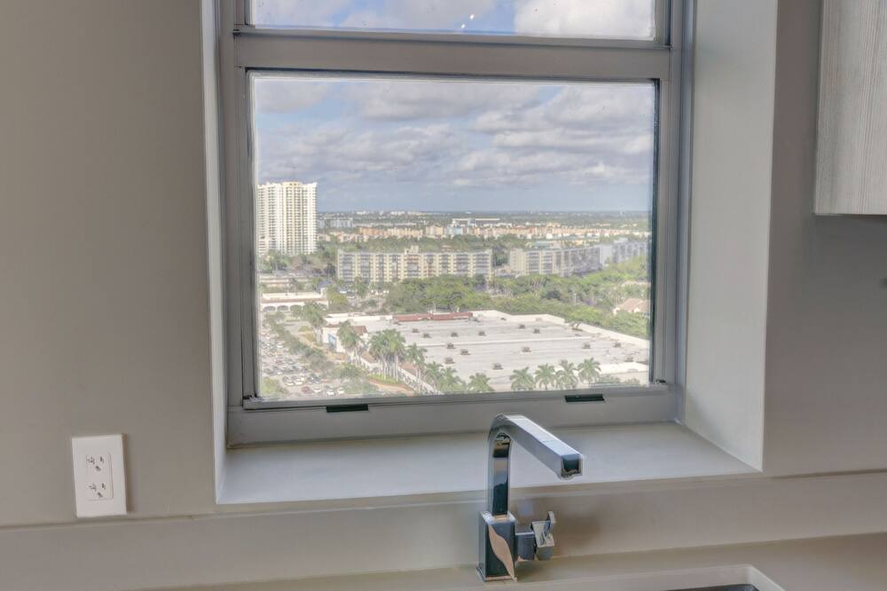 Photo of Kitchen in Hallandale Beach