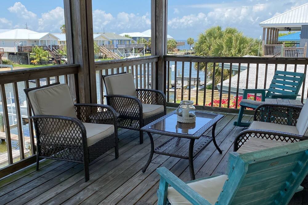 Photo of Patio Balcony in Royal Lagoons