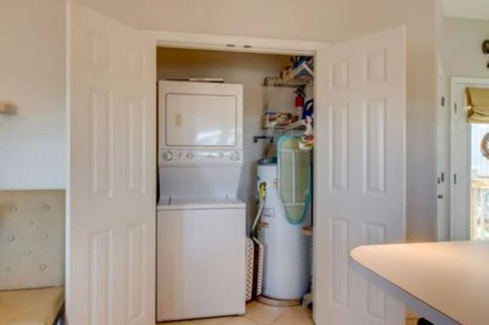 Photo of Bedroom in Royal Lagoons