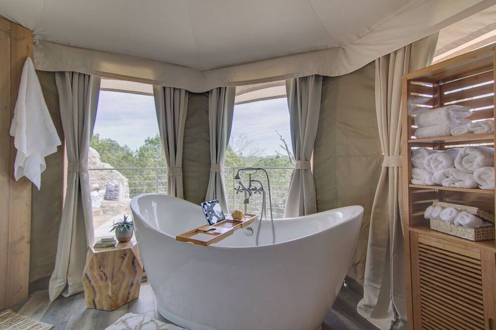 Photo of Bathroom in Spicewood