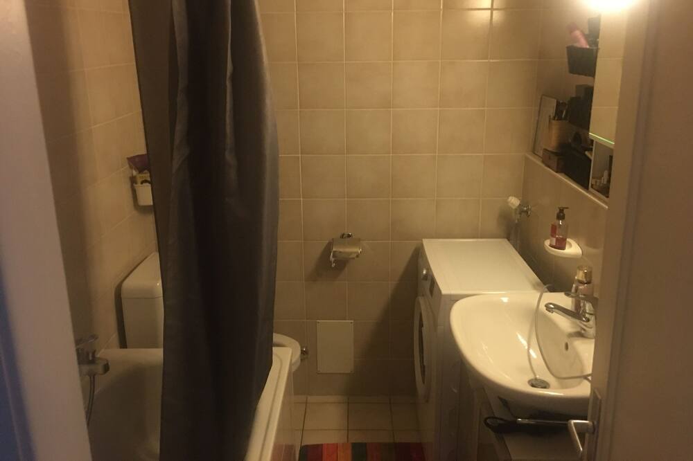 Photo of Bathroom in Chandieu