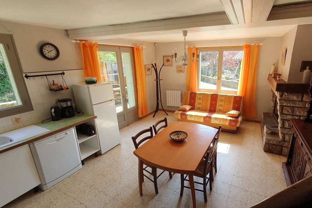 Photo of Livingroom in Courniou