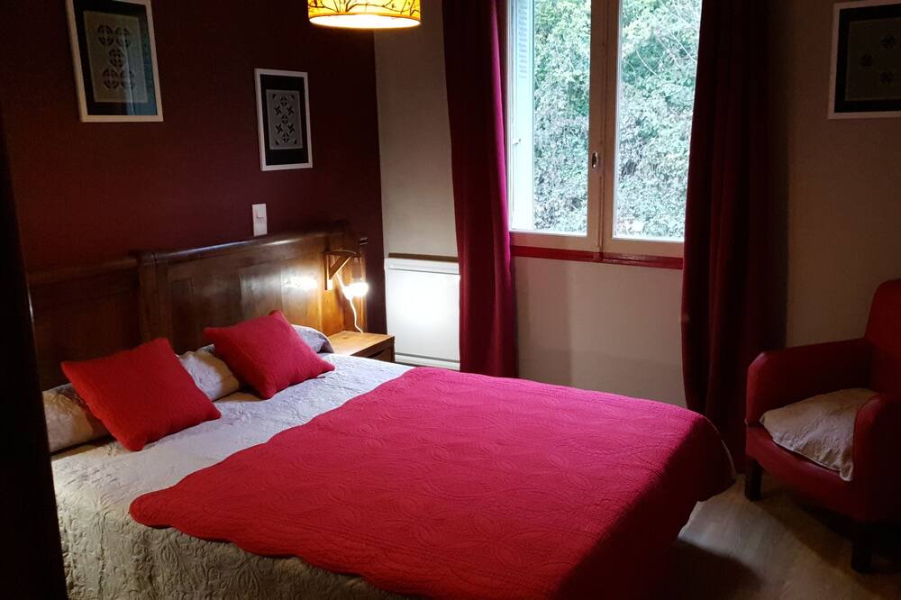 Photo of Bedroom in Courniou