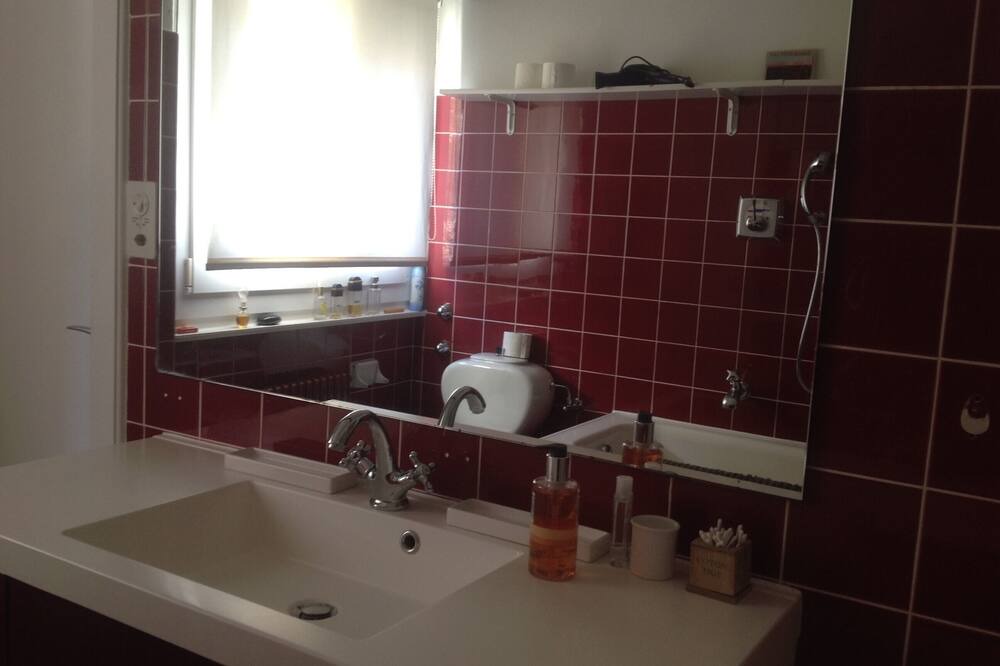 Photo of Bathroom in Sion