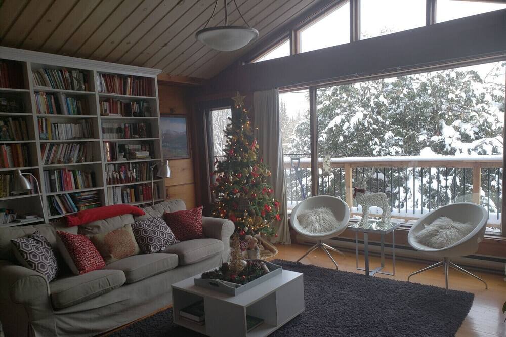 Photo of Bedroom in Ivry-sur-le-Lac