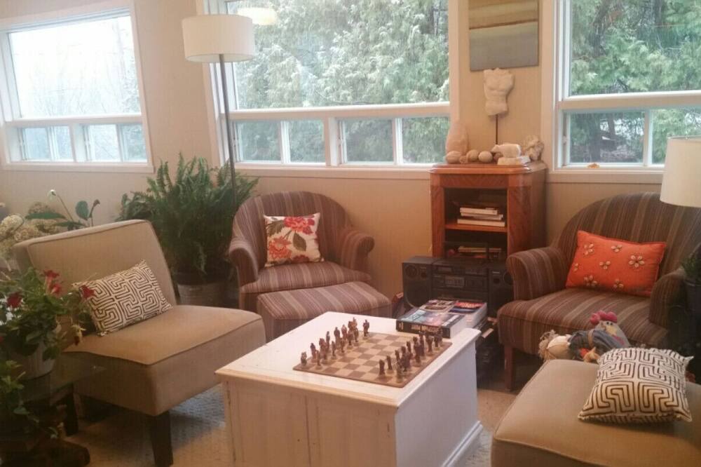 Photo of Livingroom in Ivry-sur-le-Lac