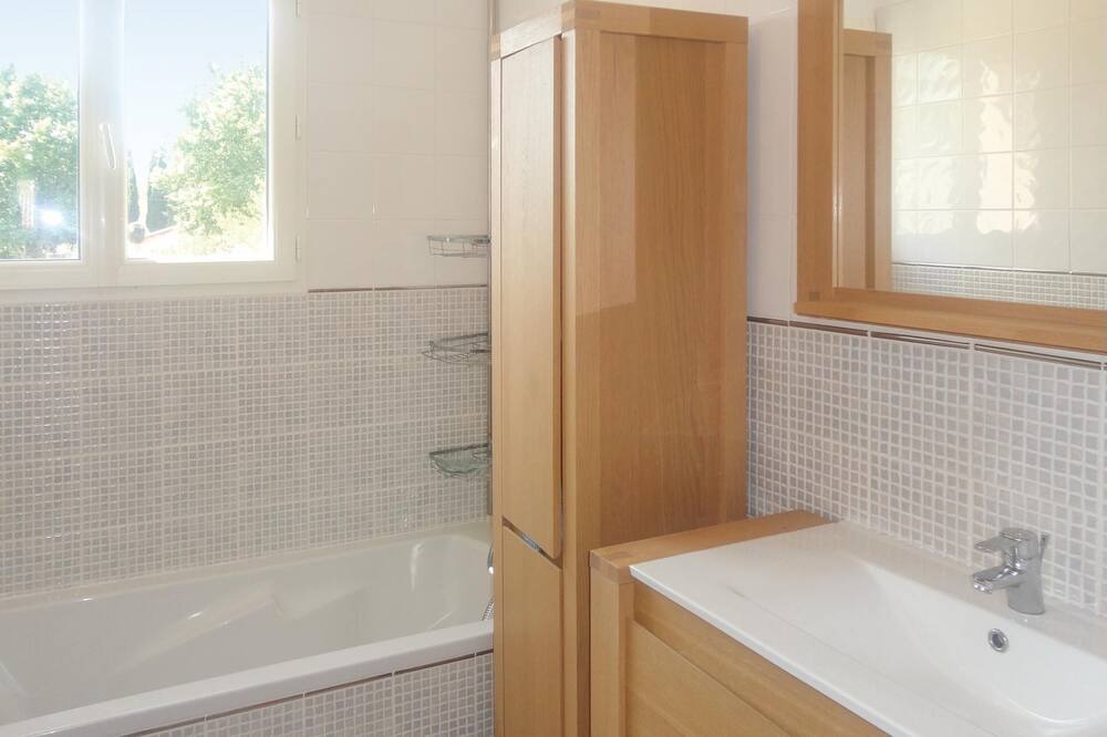 Photo of Bathroom in Cazouls-d'Herault