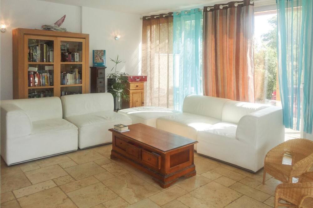 Photo of Bedroom in Cazouls-d'Herault