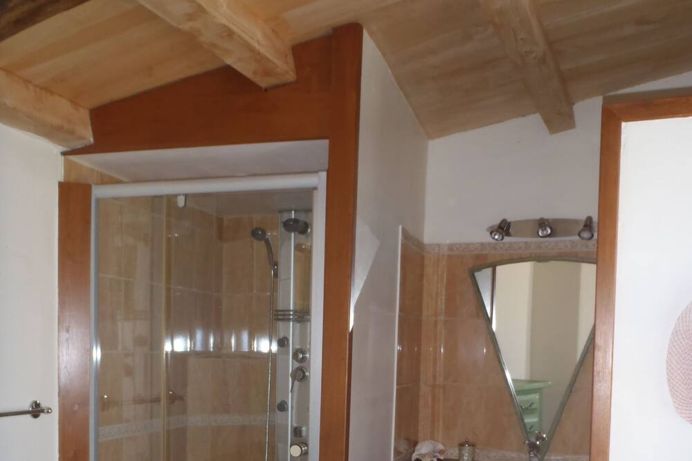 Photo of Bathroom in Valprionde