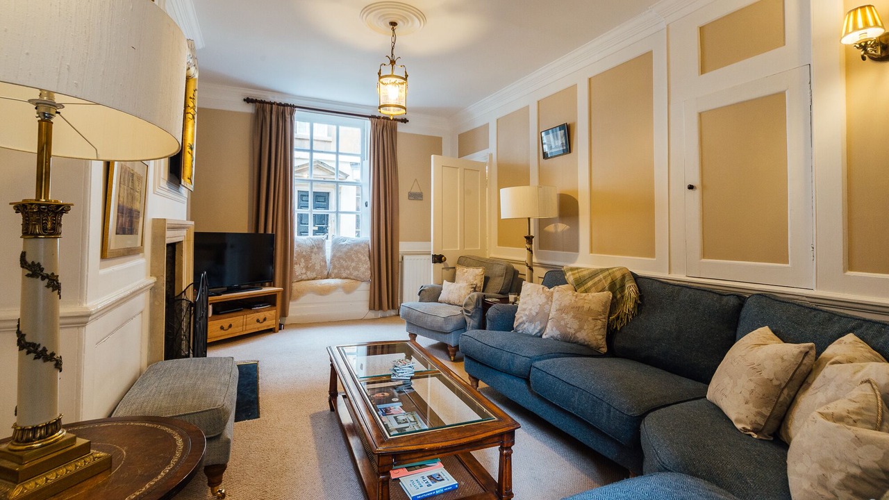 Photo of Livingroom in Bath City Centre