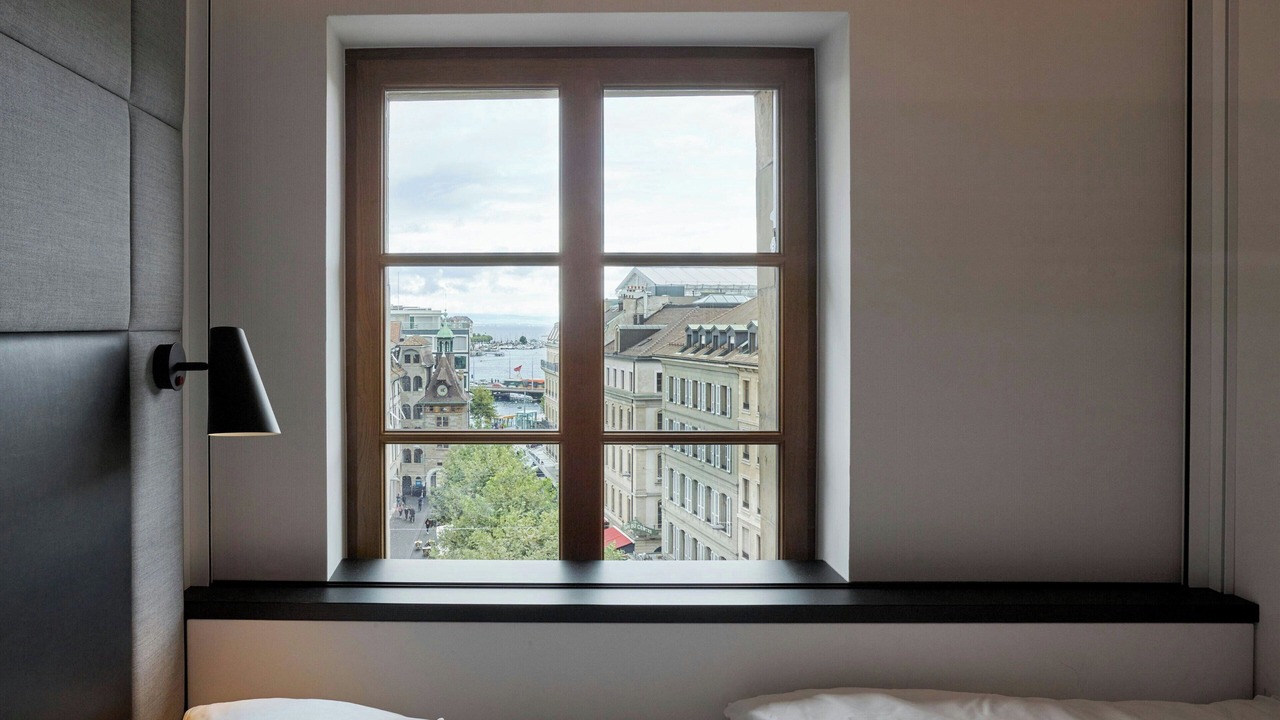 Photo of Bedroom in Geneva Old Town